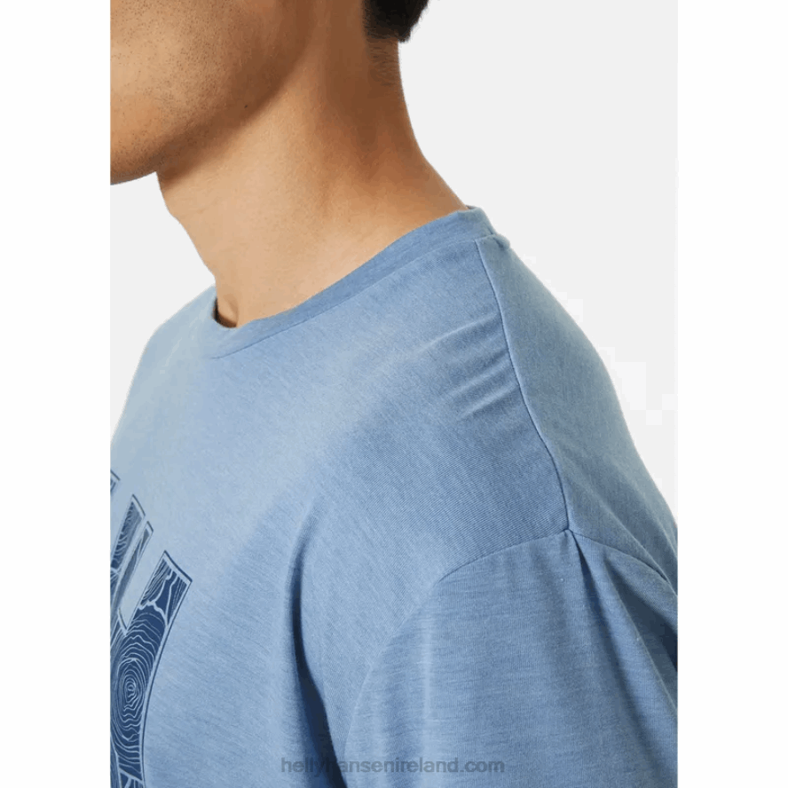 BLUE FOG ME 8V222F847 Helly-Hansen MEN'S SKOG RECYCLED GRAPHIC T-SHIRT