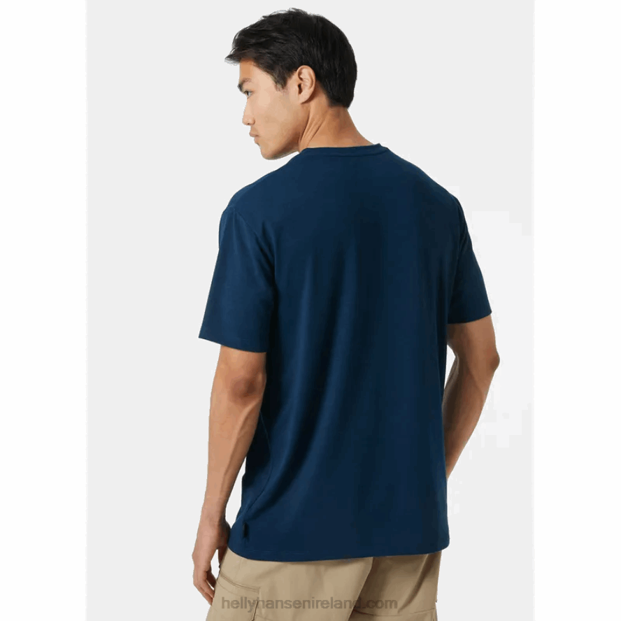 SPRUCE MELA 8V222F845 Helly-Hansen MEN'S SKOG RECYCLED GRAPHIC T-SHIRT